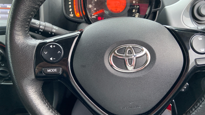 Toyota Aygo 1.0 VVT-i X-Play 5dr Petrol Hatchback